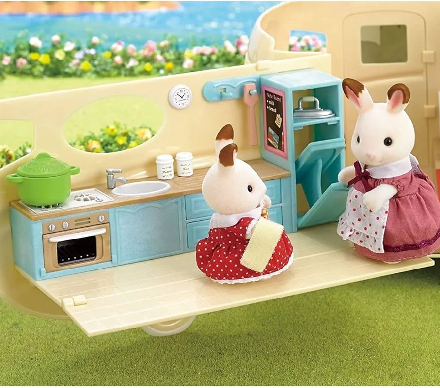 Damaged Box - Sylvanian families Caravan