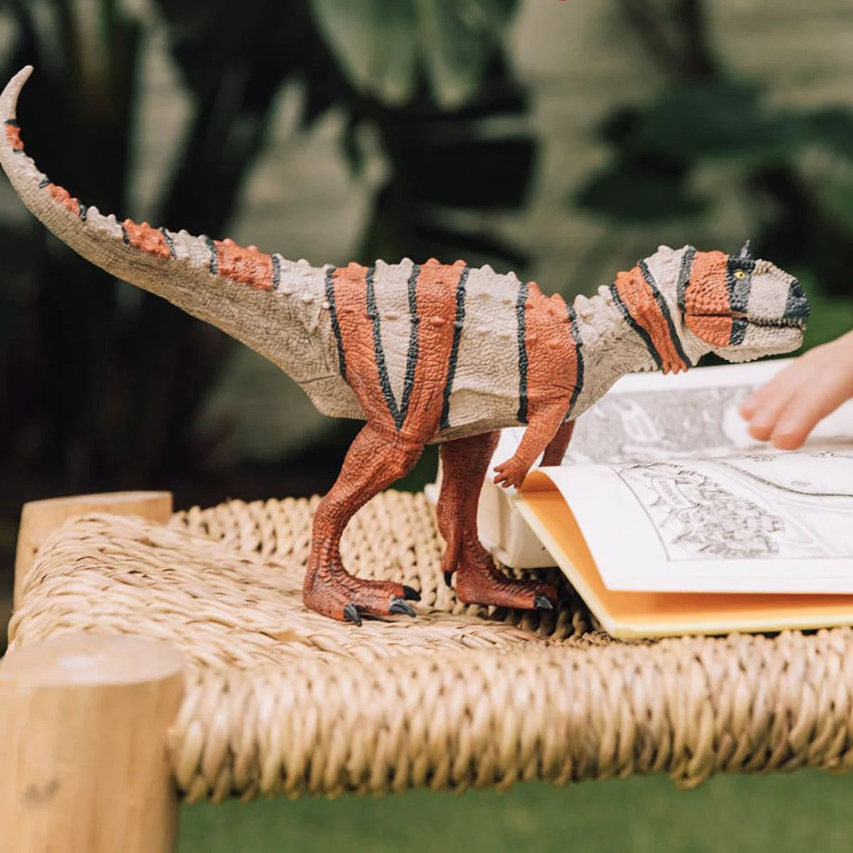 Schleich Majungasaurus dinosaur